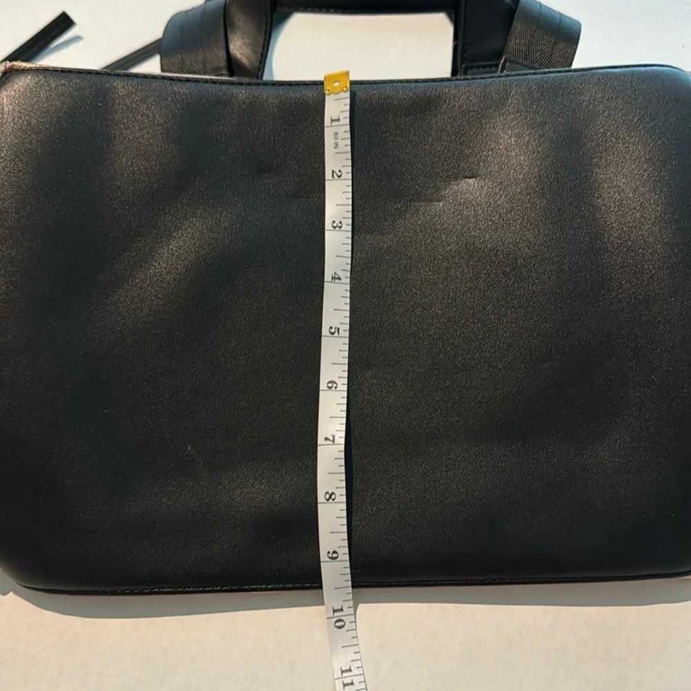 Alex‎ Max Shoulder Bag/ Travel Bag / Multi Use